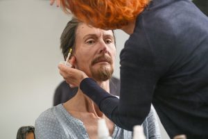 fredak_Workshop_2025_mit_Maskenbildnerin_Beatrice-Rauch_Foto_Maren-Winter